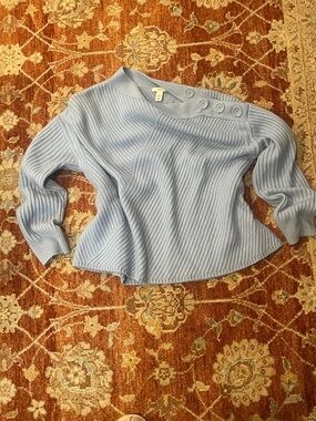 Lewit Pastel Blue Thick Cashmere Ribbed Sweater with Shoulder Button Detail